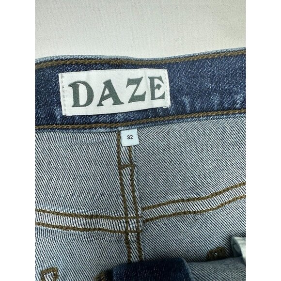 NWT DAZE Pleaser High Waist Raw Hem Crop Jeans Size 32 - Picture 4 of 10